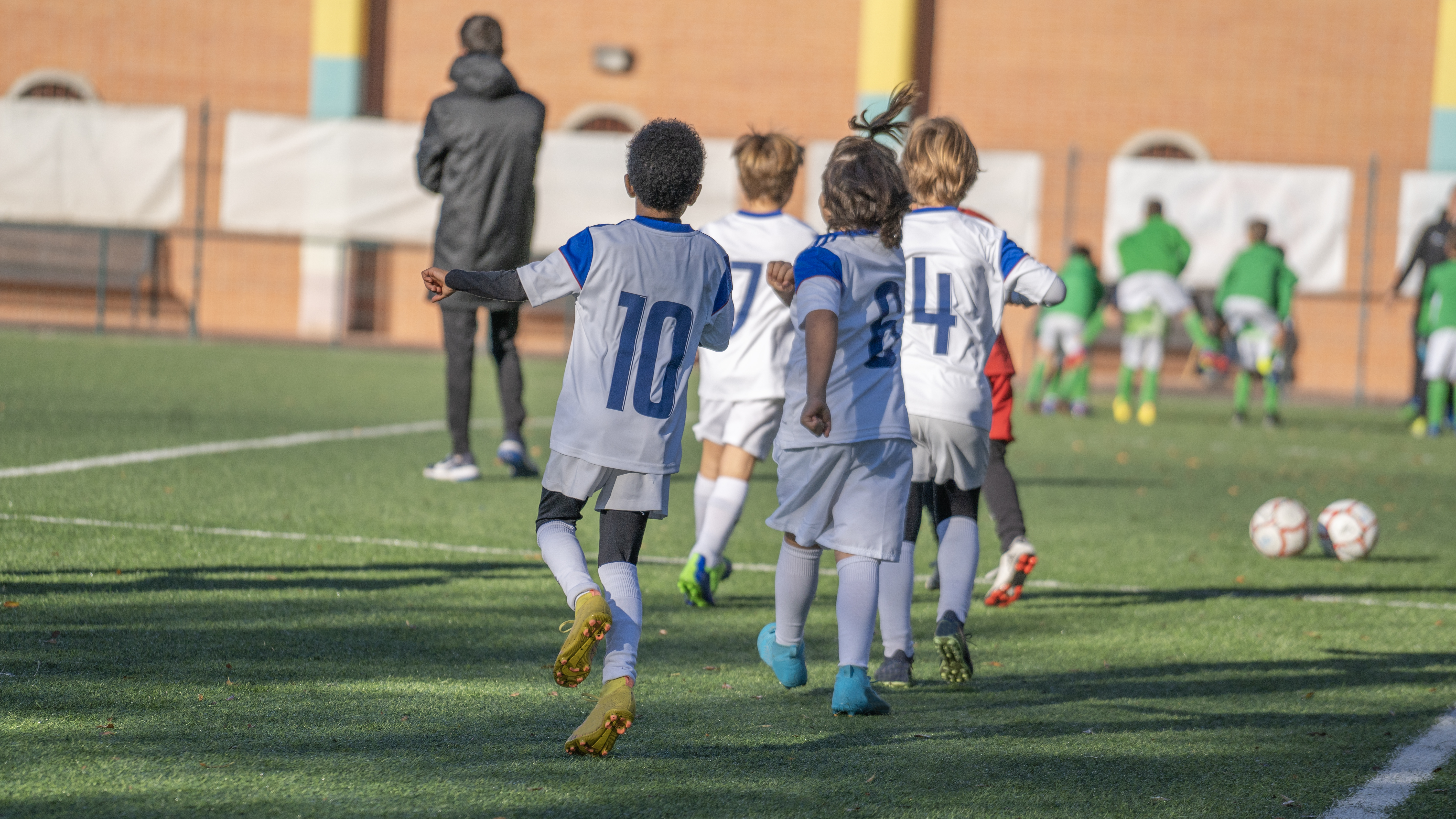 youth soccer players 