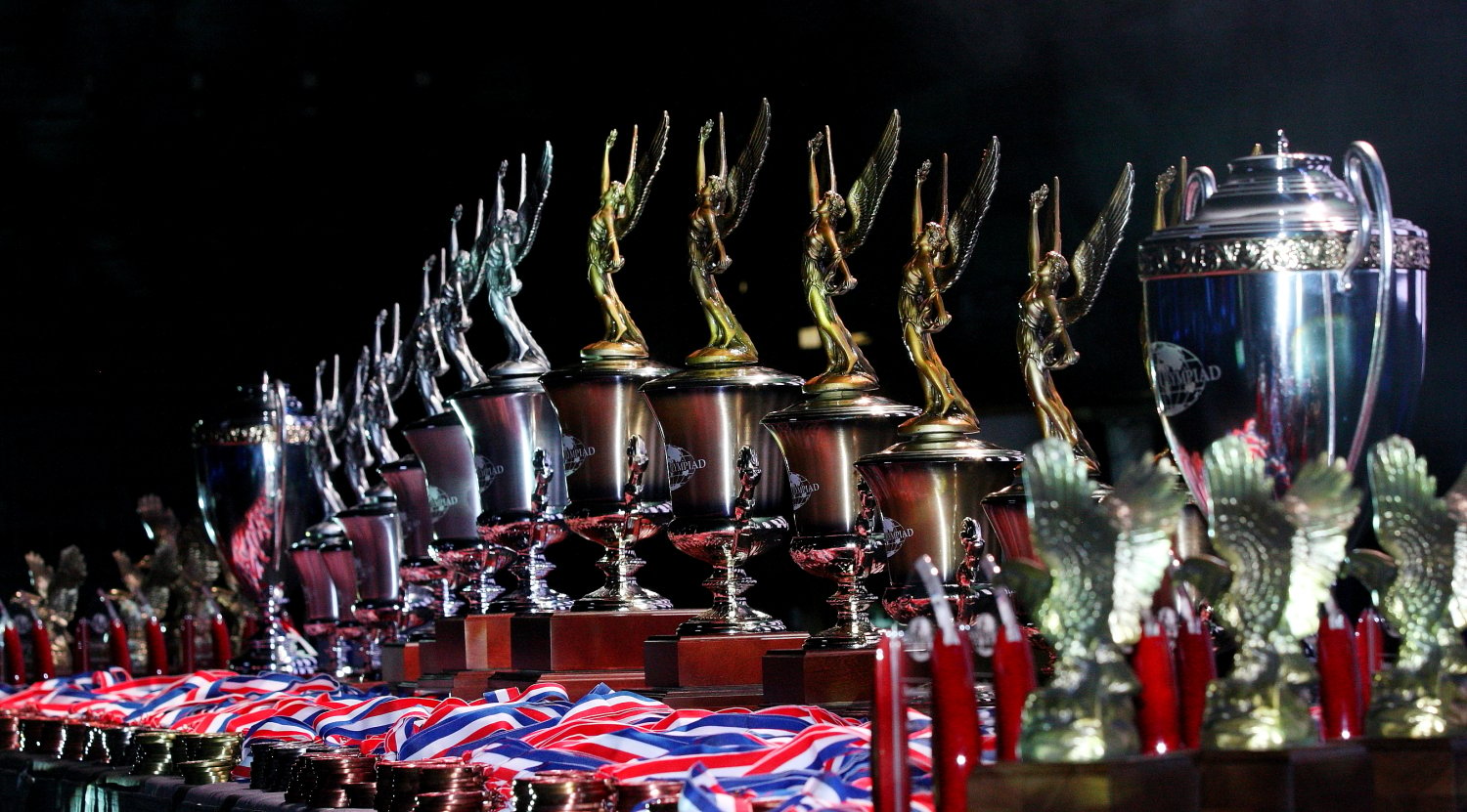 custom medals and custom trophies for science olympiad